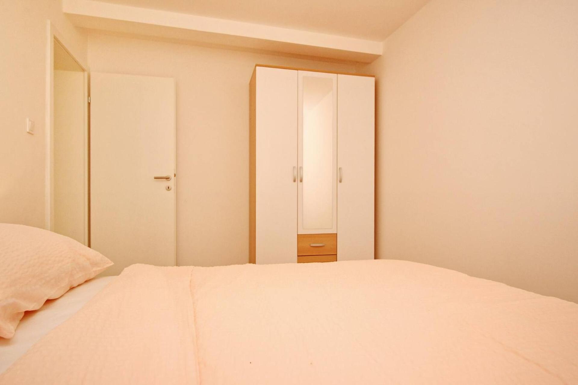 Apartments Vasilic-Cugalj-Smokvina Baška Exteriör bild