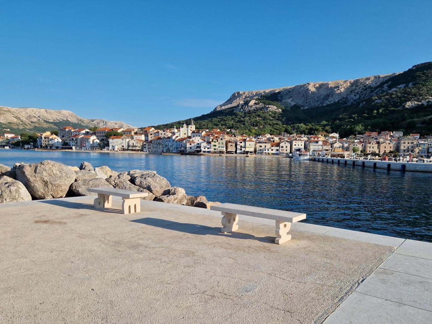 Apartments Vasilic-Cugalj-Smokvina Baška Exteriör bild